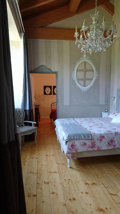 Due Principi E Una Fata Sestola Extérieur photo