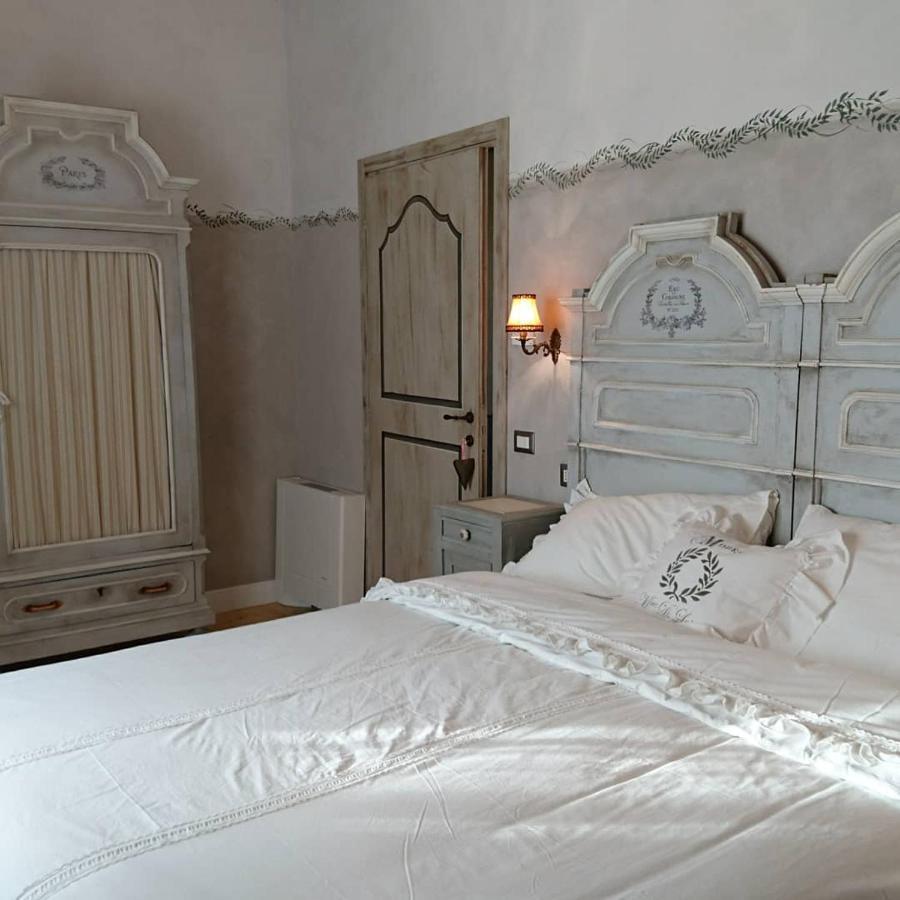 Due Principi E Una Fata Sestola Extérieur photo
