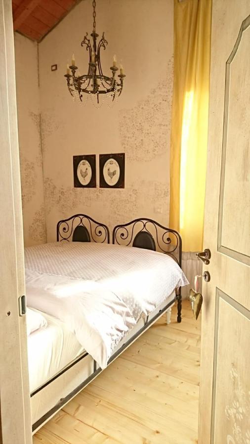 Due Principi E Una Fata Sestola Extérieur photo
