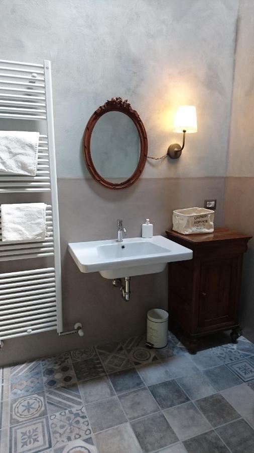 Due Principi E Una Fata Sestola Extérieur photo