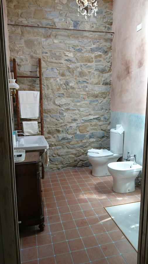 Due Principi E Una Fata Sestola Extérieur photo